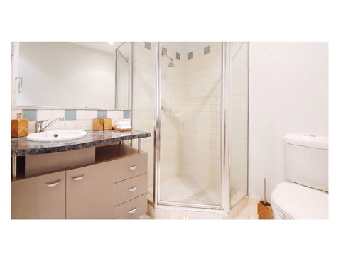 Stylish 1BDR Unit In The Heart Of Subiaco - Accommodation Cairns 8