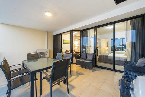 Dolphin Quay Apartments - Accommodation Cairns 38