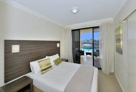 Dolphin Quay Apartments - Accommodation Cairns 1