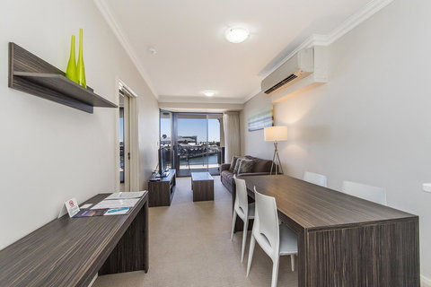 Dolphin Quay Apartments - Accommodation Cairns 33