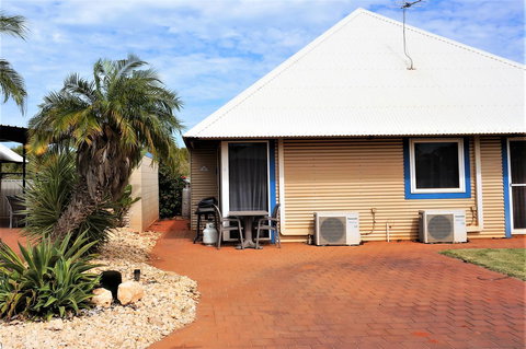 Osprey Holiday Village Unit 213 1 Bedroom - Accommodation Cairns 1
