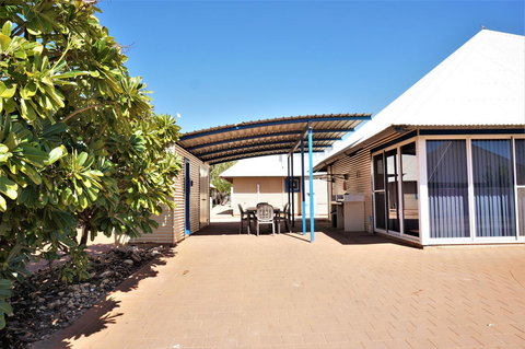 Osprey Holiday Village Unit 120 - Plenty Of Room For A Large Family - Accommodation Cairns 17