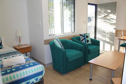 Mandurah Ocean Marina Chalets - Accommodation Cairns 33