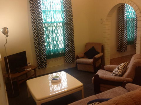 Clifton Motel & Grittleton Lodge - Accommodation Cairns 36