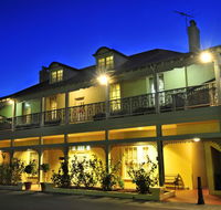 Clifton Motel  Grittleton Lodge - Accommodation Cairns
