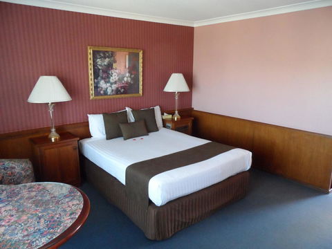 Clifton Motel & Grittleton Lodge - Accommodation Cairns 20