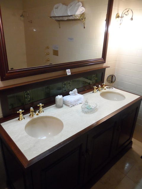 Clifton Motel & Grittleton Lodge - Accommodation Cairns 31