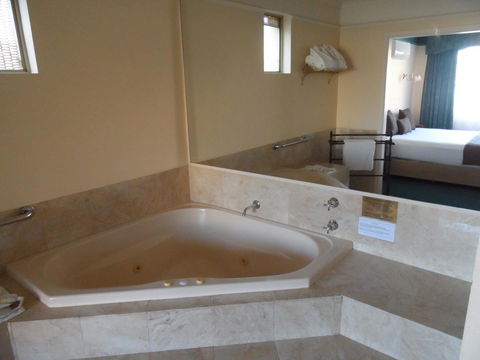 Clifton Motel & Grittleton Lodge - Accommodation Cairns 28