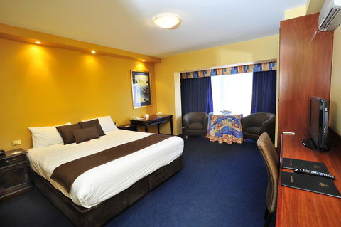Clifton Motel & Grittleton Lodge - Accommodation Cairns 11