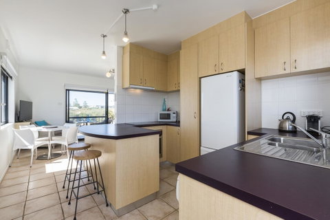 Cottesloe Marine Apartment - Executive Escapes - Accommodation Cairns 10