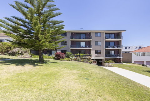 Cottesloe Marine Apartment - Executive Escapes - Accommodation Cairns 18