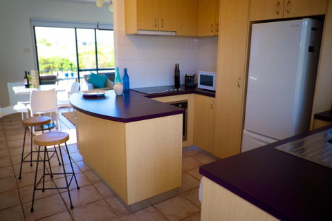 Cottesloe Marine Apartment - Executive Escapes - Accommodation Cairns 11