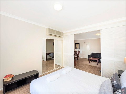 Perth West End Apartment 504 - Accommodation Cairns 8