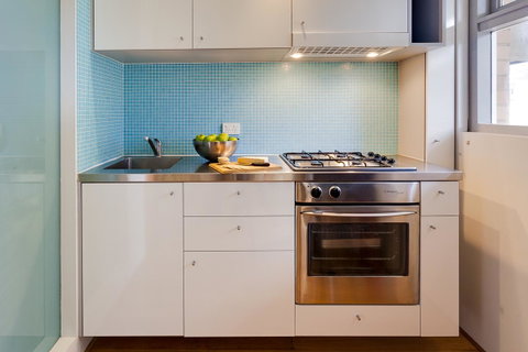 Cottesloe Tree Top Studio - Executive Escapes - Accommodation Cairns 14