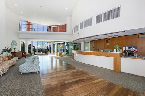 A 406 FANTASTIC OCEAN BEACH And MARINA VIEW APT - MANDURAH - Accommodation Cairns 6