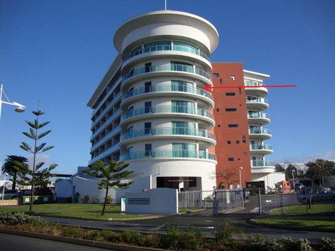 A 406 FANTASTIC OCEAN BEACH And MARINA VIEW APT - MANDURAH - Accommodation Cairns 26