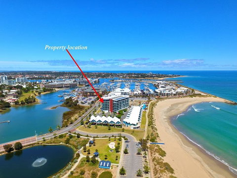 A 406 FANTASTIC OCEAN BEACH And MARINA VIEW APT - MANDURAH - Accommodation Cairns 27