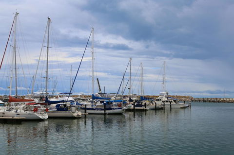 The Marina Hotel - Mindarie - Accommodation Cairns 14