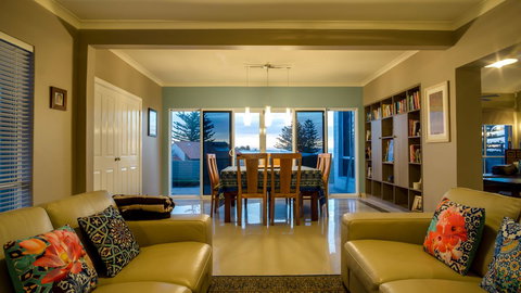 Mullaloo B & B - Accommodation Cairns 17