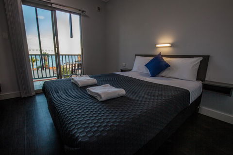 Beadon Bay Hotel - Accommodation Cairns 4