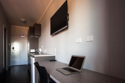 Beadon Bay Hotel - Accommodation Cairns 8