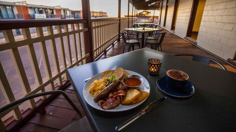 Beadon Bay Hotel - Accommodation Cairns 2