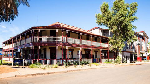 Beadon Bay Hotel - Accommodation Cairns 0