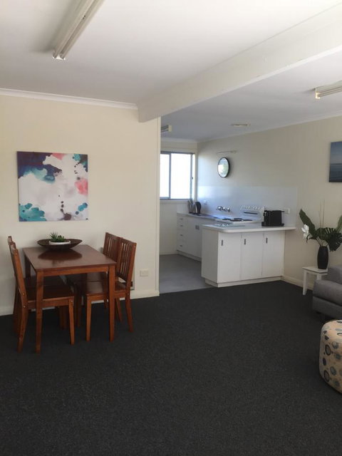 Old Pier Apartments - Accommodation Cairns 1