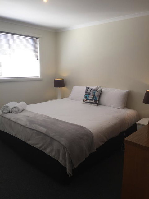 Old Pier Apartments - Accommodation Cairns 9