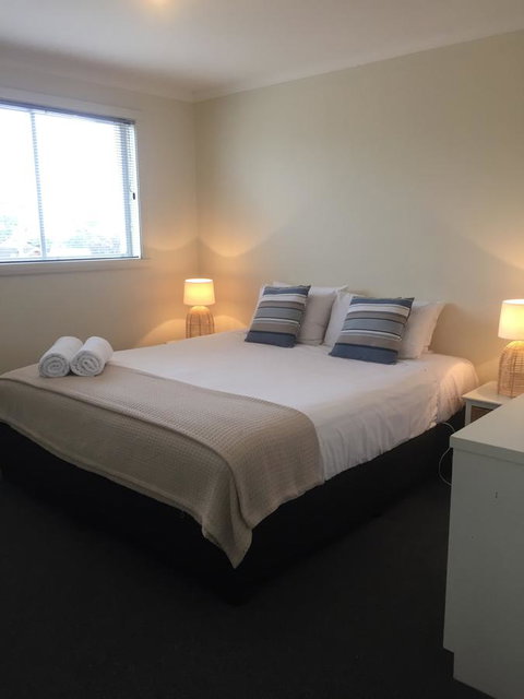 Old Pier Apartments - Accommodation Cairns 3