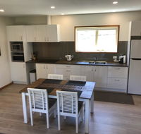 Loma Cottages - Accommodation Cairns
