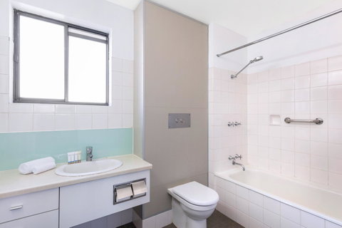 Best Western Plus Launceston - Accommodation Cairns 12