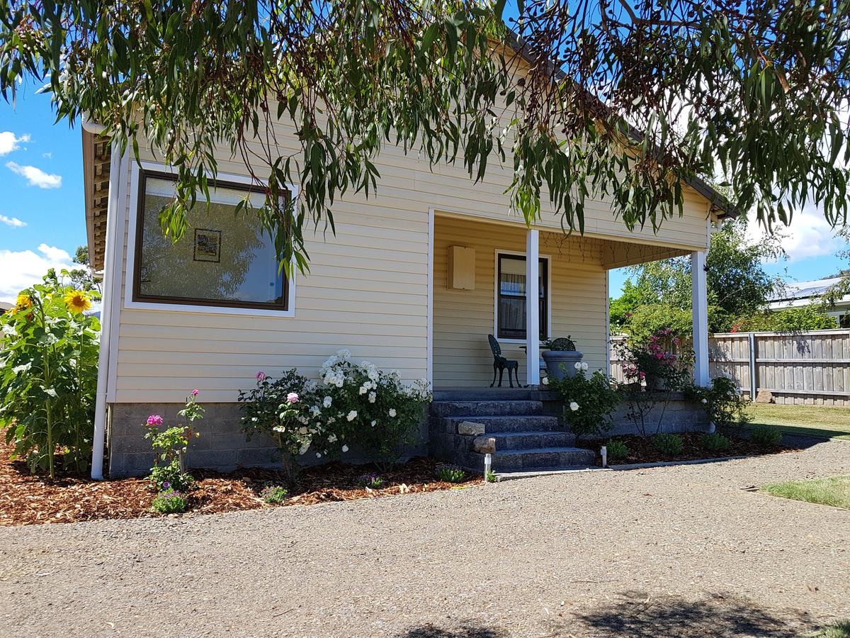 Grove TAS Accommodation Cairns