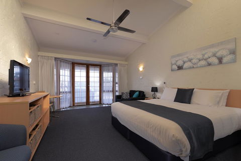 Barclay Motor Inn - Accommodation Cairns 1