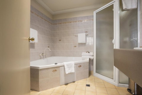 Hadley\'s Orient Hotel - Accommodation Cairns 19