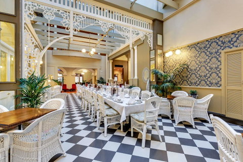Hadley\'s Orient Hotel - Accommodation Cairns 2