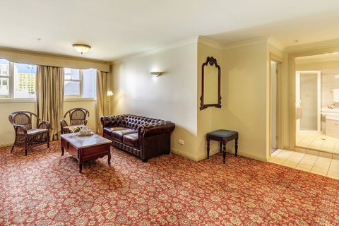 Hadley\'s Orient Hotel - Accommodation Cairns 16