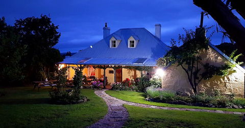 Orford's Sanda House B&B - Accommodation Cairns 4