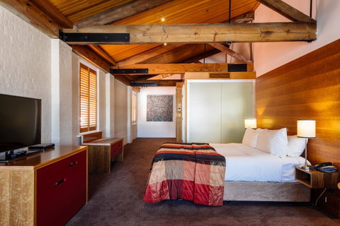 The Henry Jones Art Hotel - Accommodation Cairns 25