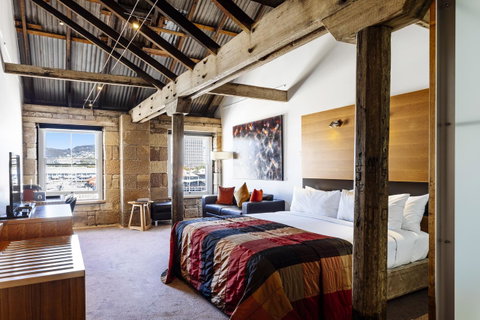 The Henry Jones Art Hotel - Accommodation Cairns 3