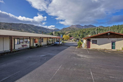 Gold Rush Inn - Accommodation Cairns 1