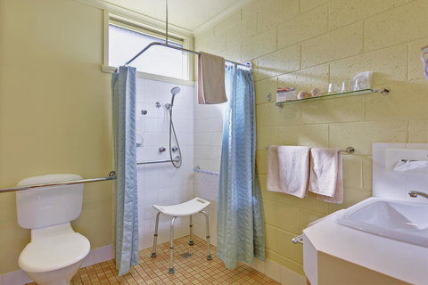 Gold Rush Inn - Accommodation Cairns 9