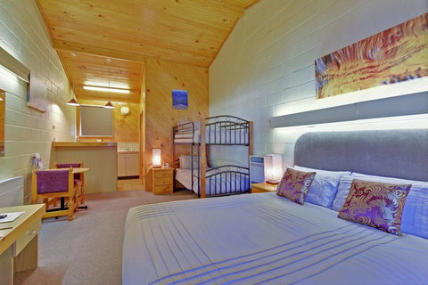 Gold Rush Inn - Accommodation Cairns 17