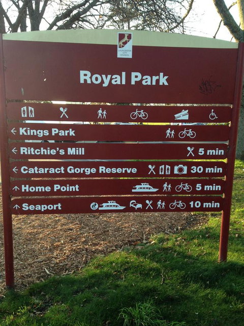 Two Up On York - Accommodation Cairns 36