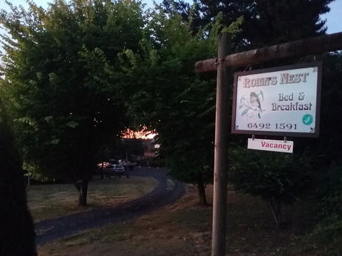 Robin\'s Nest B&B - Accommodation Cairns 3