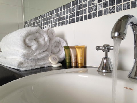 Auldington Hotel - Accommodation Cairns 14