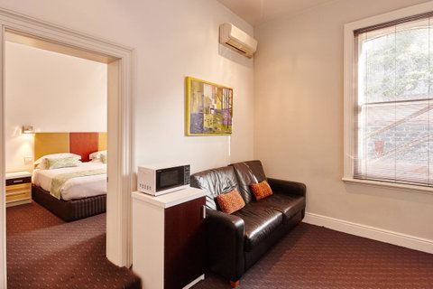 Auldington Hotel - Accommodation Cairns 16