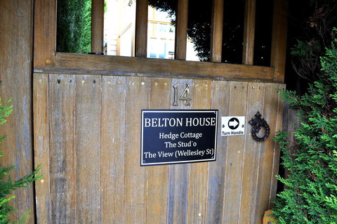Belton Apartments-Hedge Cottage - Accommodation Cairns 21