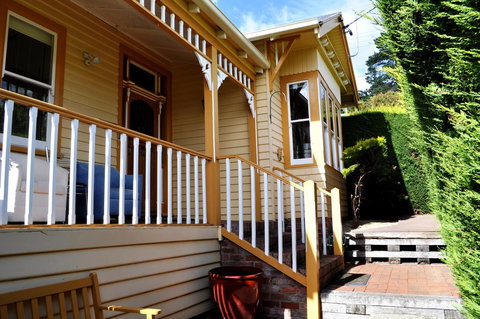 Belton Apartments-Hedge Cottage - Accommodation Cairns 3