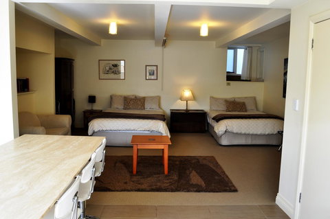 Belton Apartments-Hedge Cottage - Accommodation Cairns 8